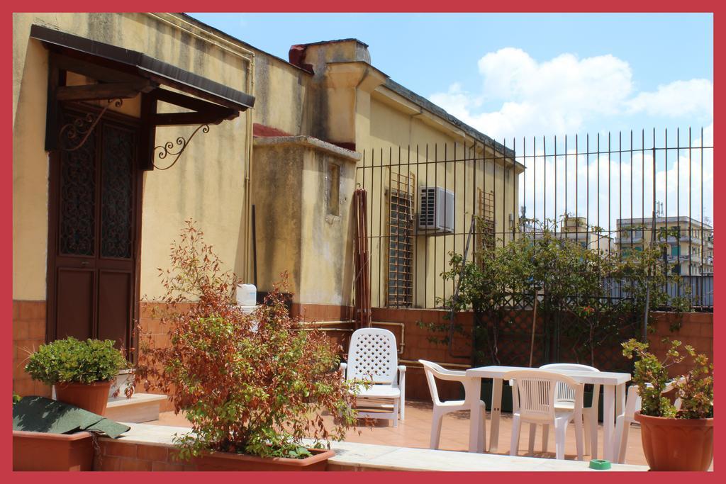 Bed & Breakfast La Storia Di Napoli
