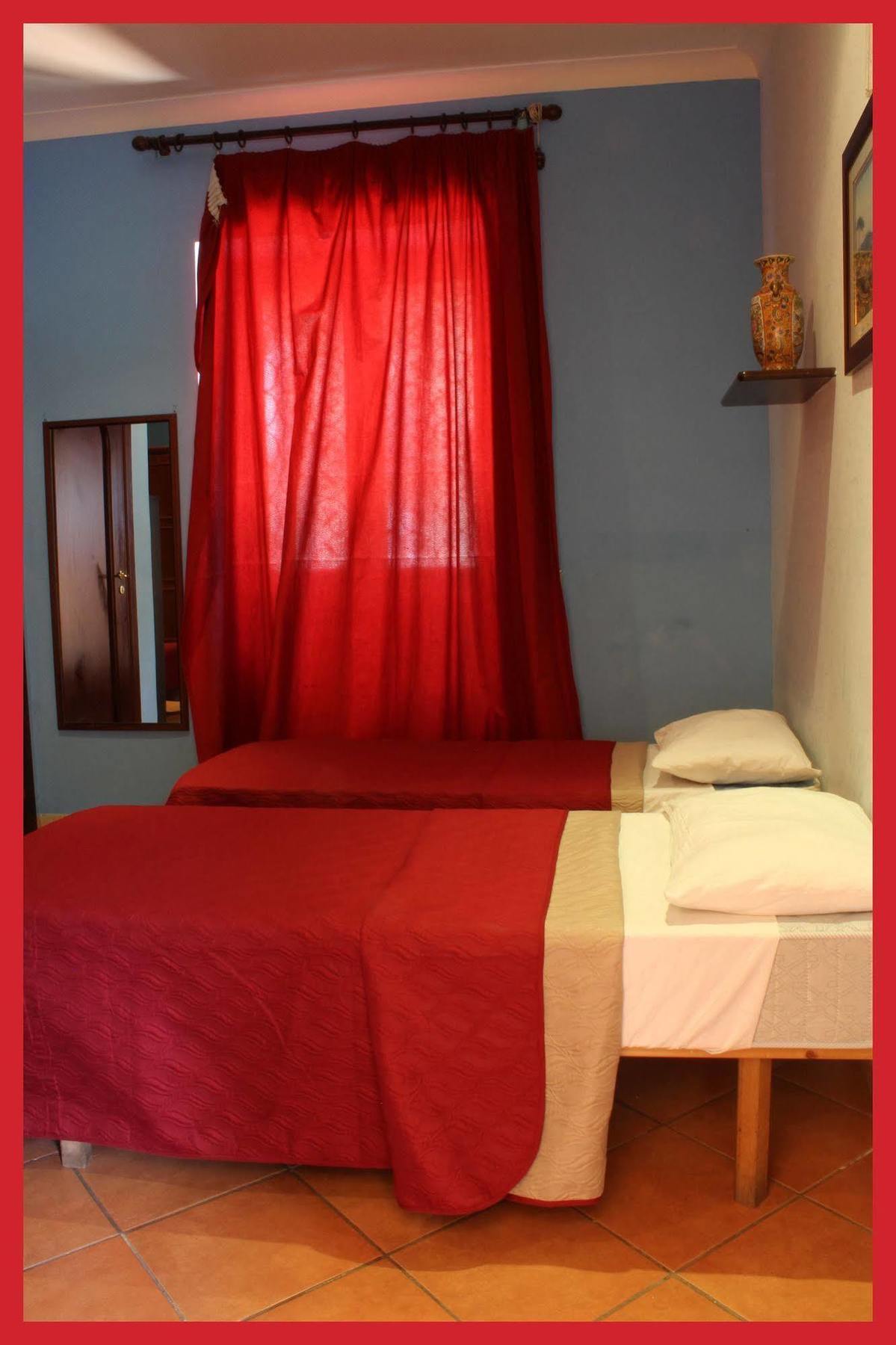 La Storia Di 3* Napoli